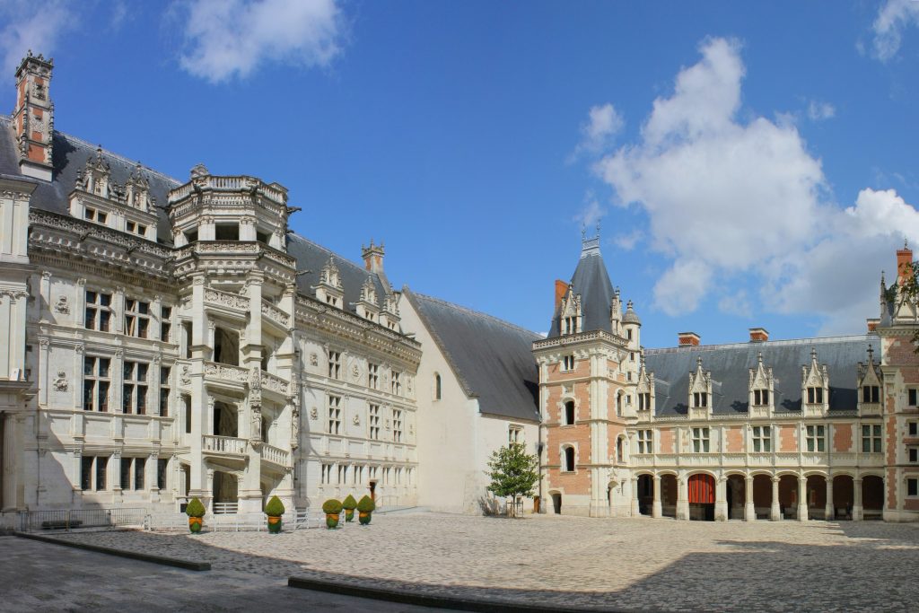 3Cour I Chateau royal de Blois - Vue d'ensemble ©D. Lépissier